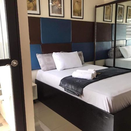 Mabolo Garden Flat A6 With Free Rooftop Pool セブ市 エクステリア 写真