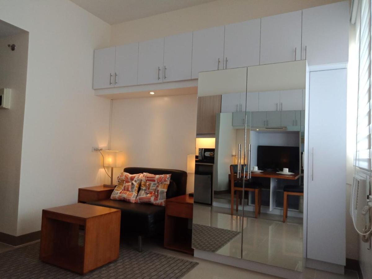 Mabolo Garden Flat A6 With Free Rooftop Pool セブ市 エクステリア 写真