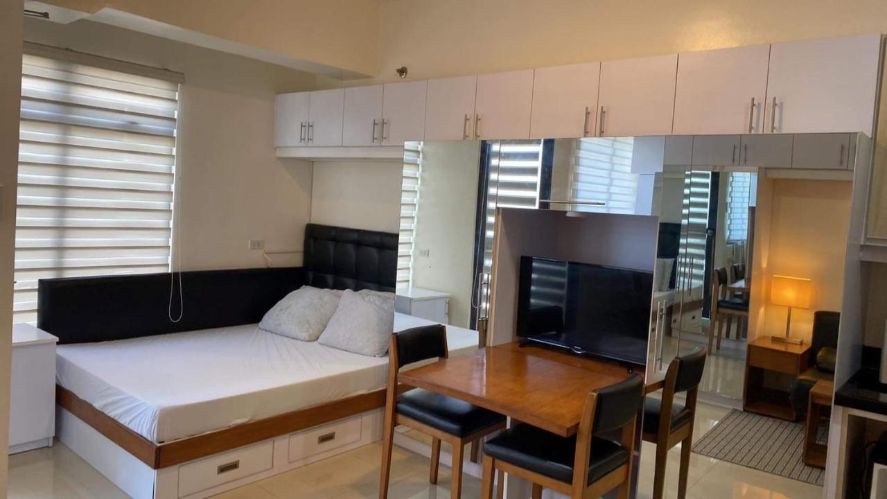 Mabolo Garden Flat A6 With Free Rooftop Pool セブ市 エクステリア 写真