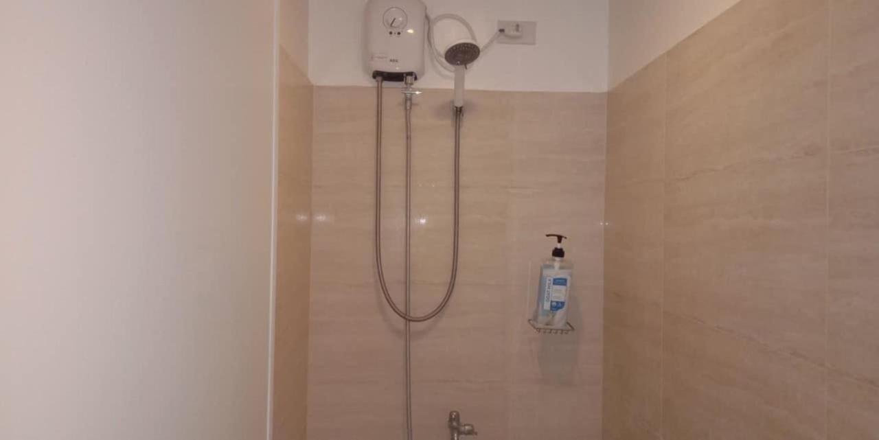 Mabolo Garden Flat A6 With Free Rooftop Pool セブ市 エクステリア 写真