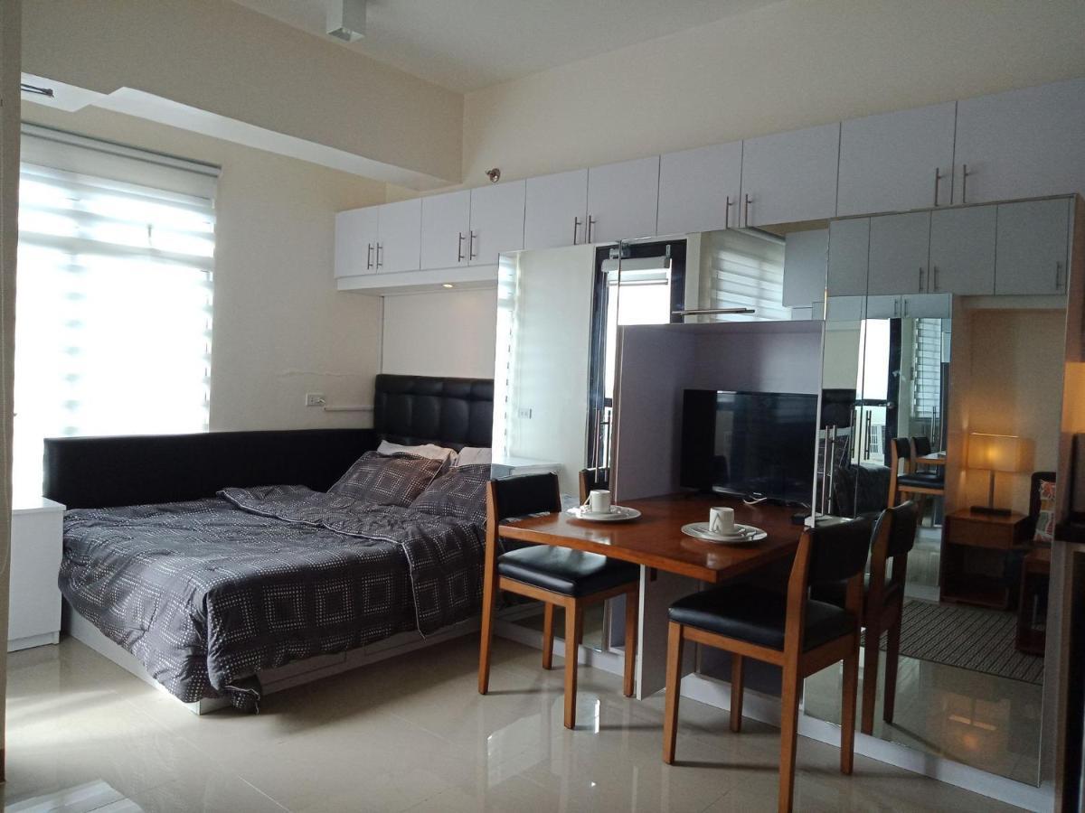 Mabolo Garden Flat A6 With Free Rooftop Pool セブ市 エクステリア 写真