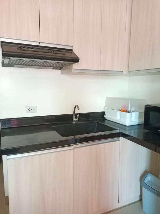 Mabolo Garden Flat A6 With Free Rooftop Pool セブ市 エクステリア 写真