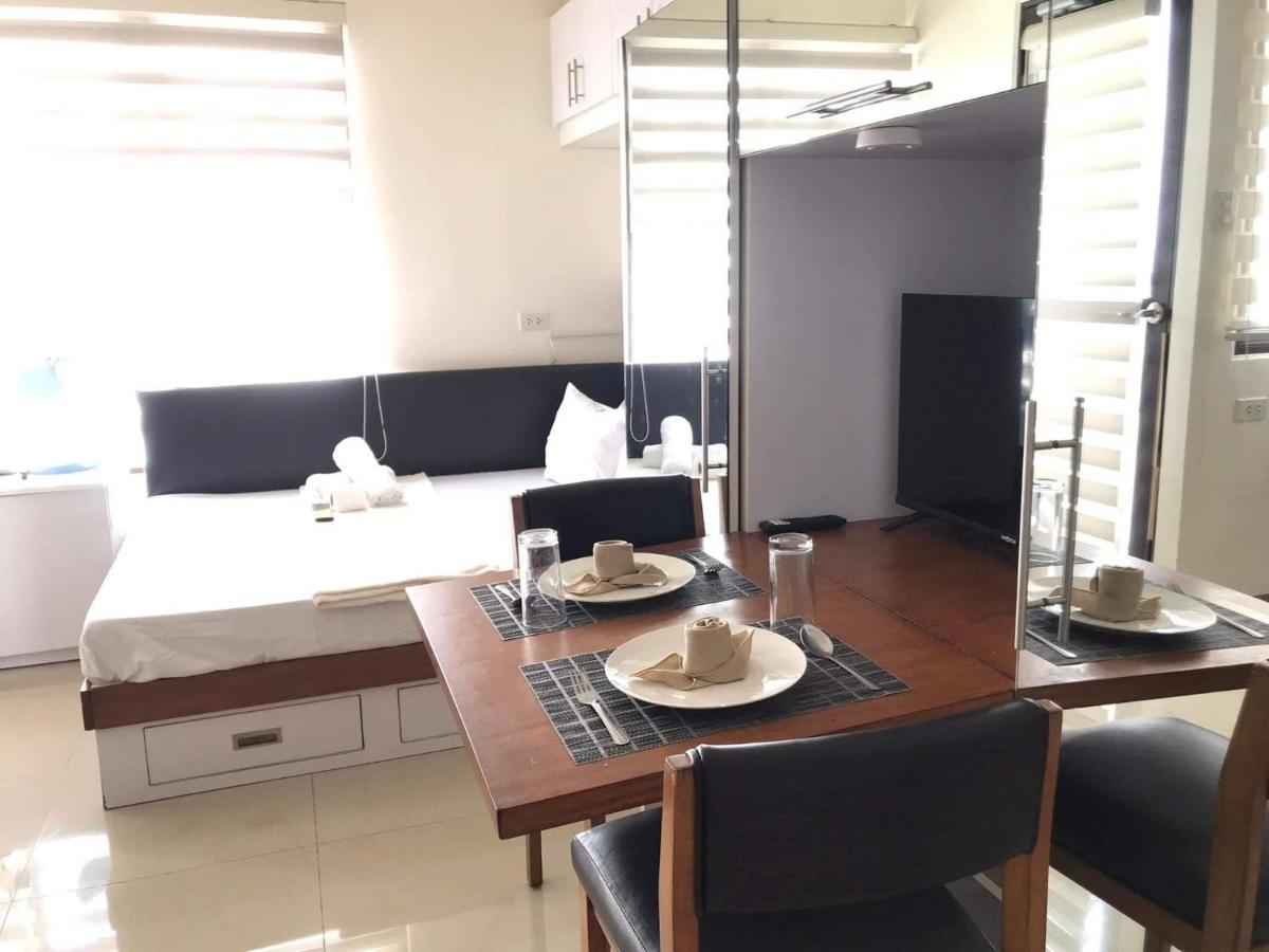 Mabolo Garden Flat A6 With Free Rooftop Pool セブ市 エクステリア 写真