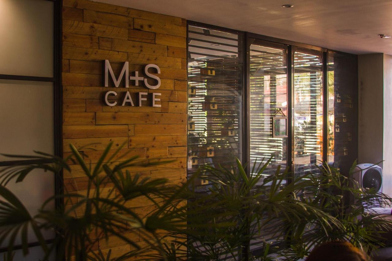 Mabolo Garden Flat A6 With Free Rooftop Pool セブ市 エクステリア 写真